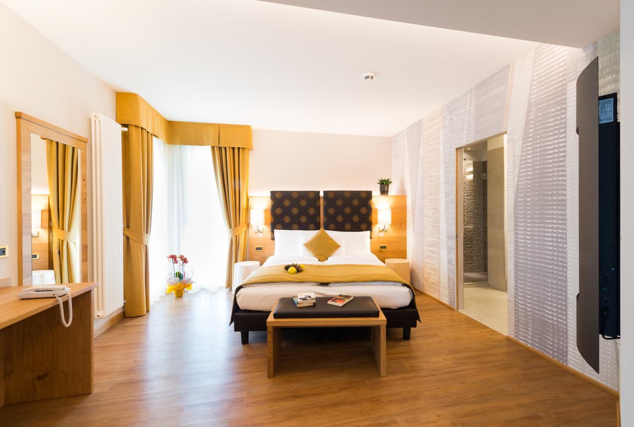 Hotel Ambassador Levico Terme Exteriér fotografie